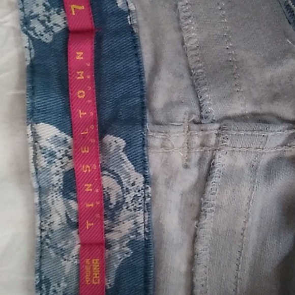 Size 7 junior - Picture 3 of 9